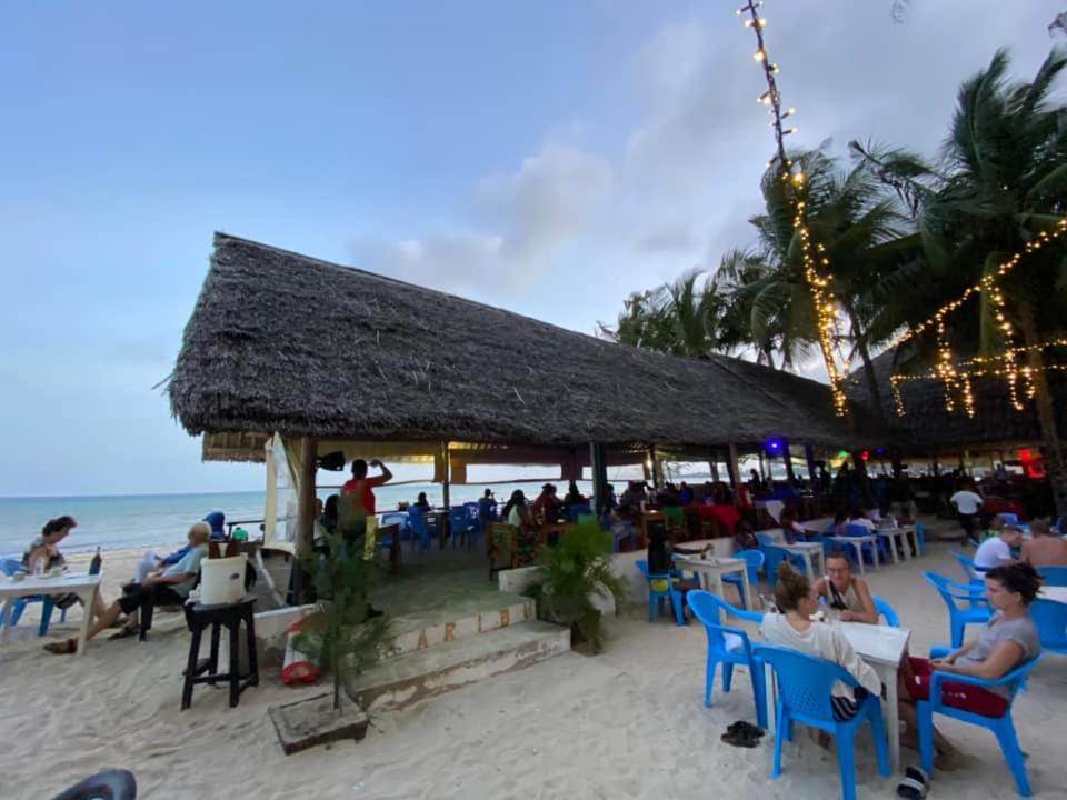 The New Big Tree Beach Resort Mombasa Ngoại thất bức ảnh